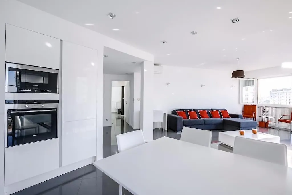 Апартаменты Luxueux Appartement A 50 M De La Croisette Канны Франция